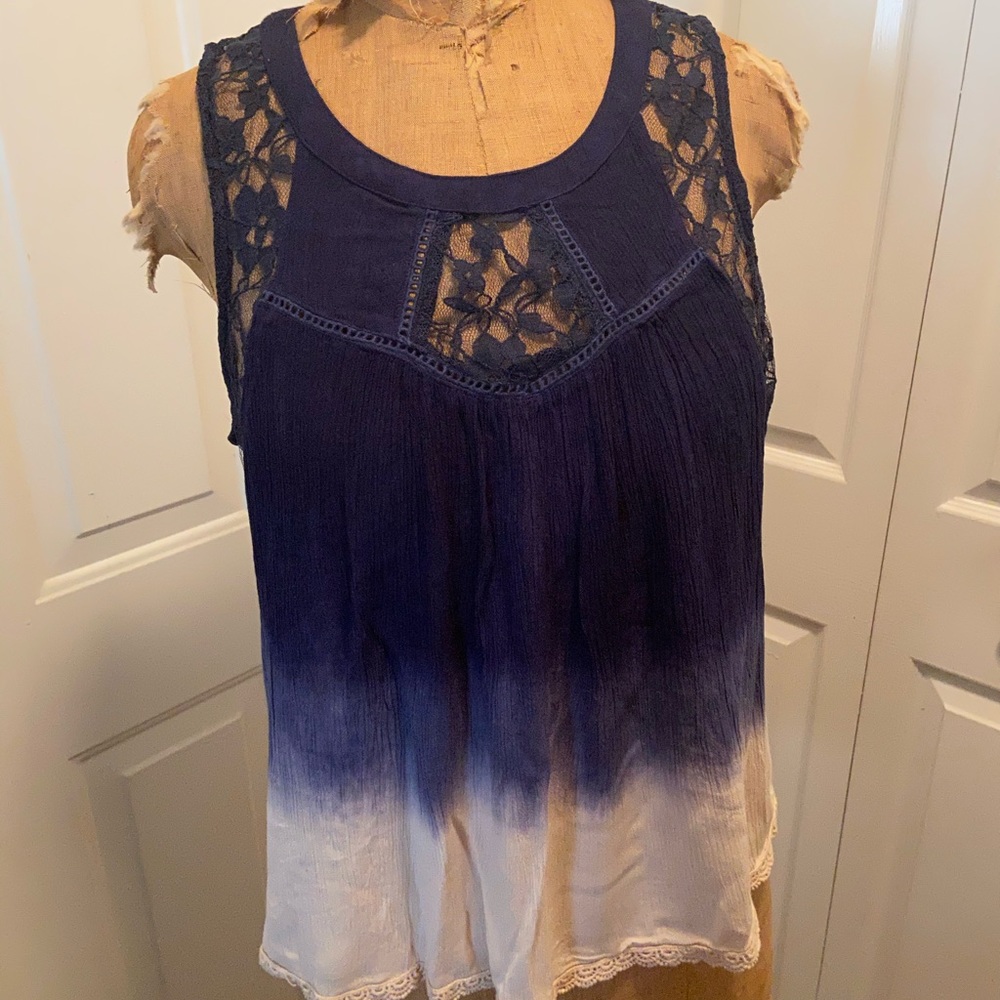 Sleeveless top